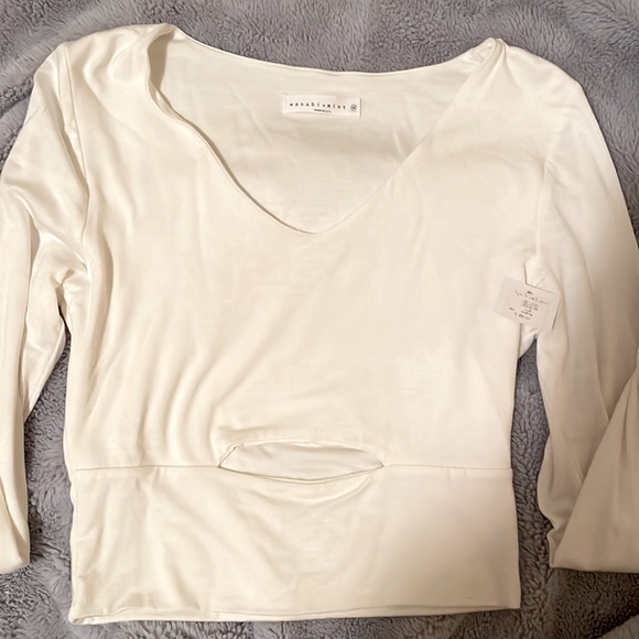 Wasabi & Mint White Cutout Long Sleeve - Picture 2 of 5